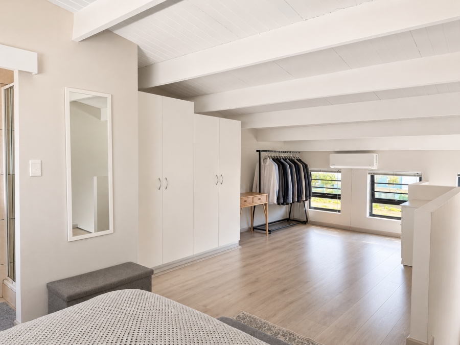 2 Bedroom Property for Sale in Burgundy Estate Western Cape